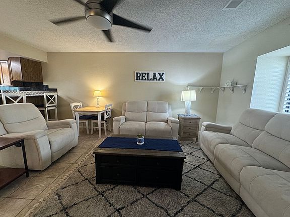 5th image of 201 Riverfront Dr Unit 2