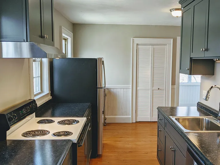 28 Clement St #3 — Photo 5
