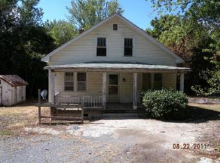 8150 S Lee Hwy, Buchanan, VA 24066