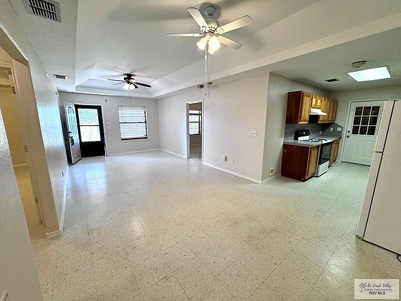 3rd image of 825 Line 17 Rd