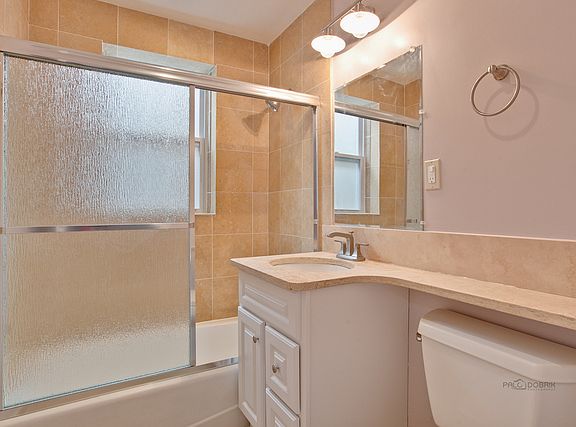 4th image of 4639 N Lawler Ave