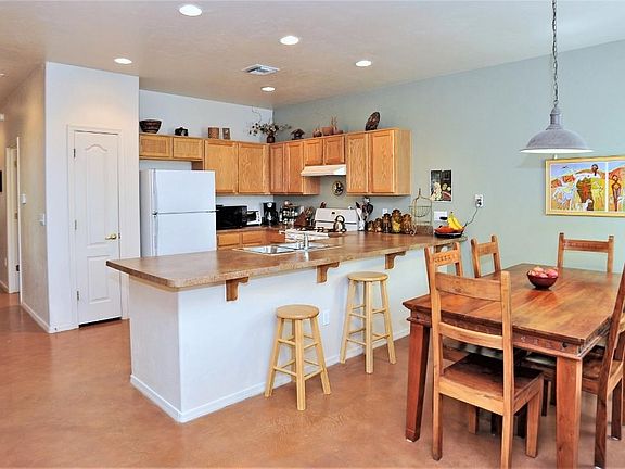 3rd image of 5282 S Civano Blvd