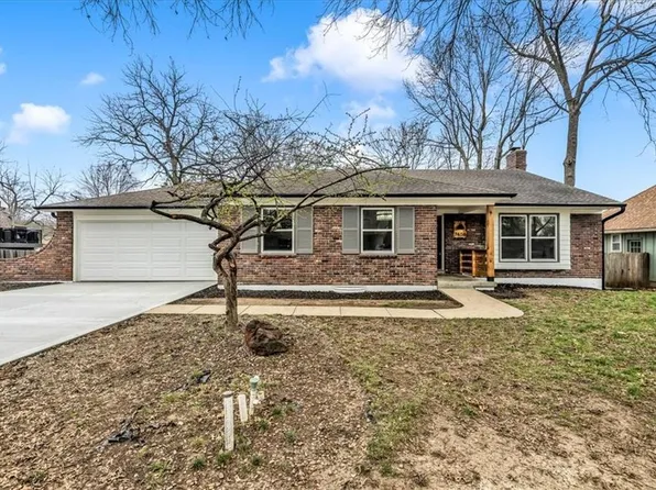7408 W 99th St, Overland Park, KS 66212