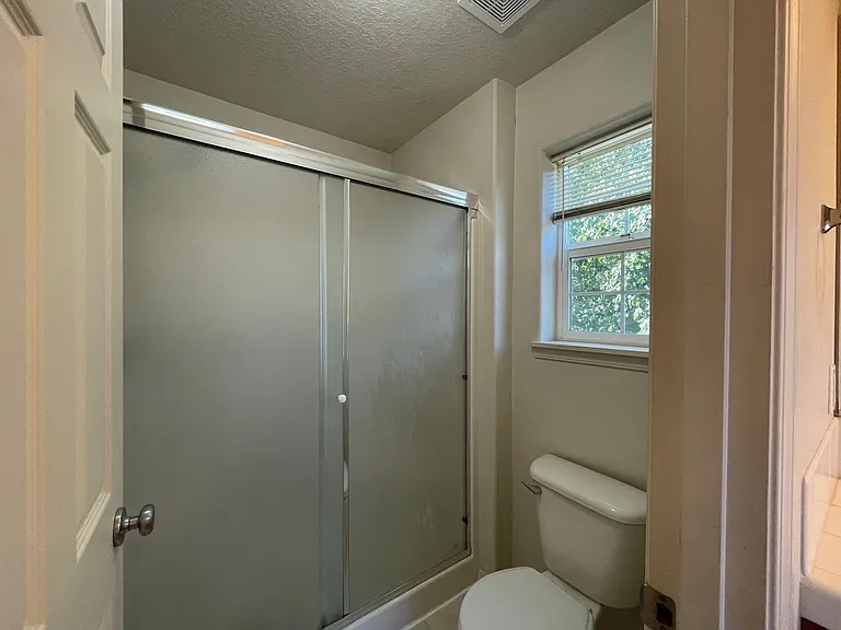 797 NE 63rd Ave — Photo 29