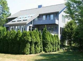 120 Seaside Dr, Jamestown, RI 02835