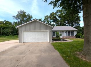 27624 Northland Dr, Sturgis, MI 49091