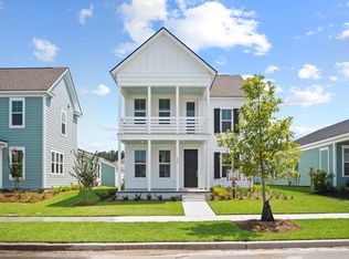 689 Blueway Ave, Summerville, SC 29486