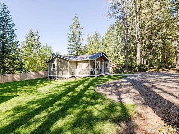 2nd image of 4185 Redwing Trail NW