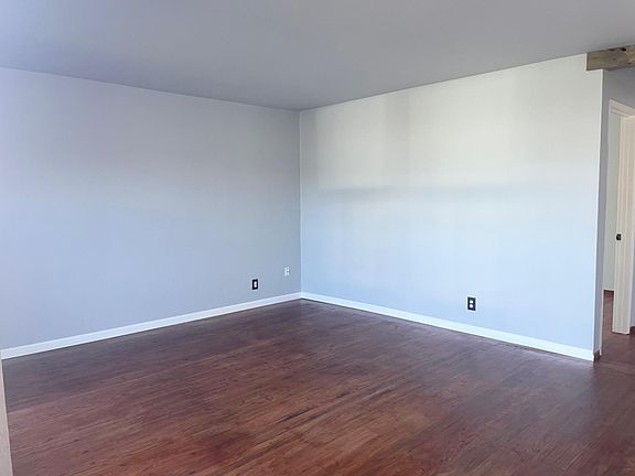 2nd image of 1013 McKinley St