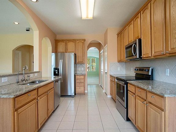 4th image of 21631 Grand Hollow Ln