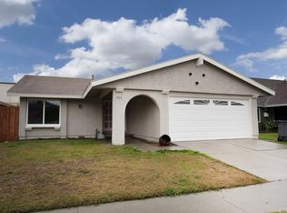 1532 E Cyrene Dr, Carson, CA 90746