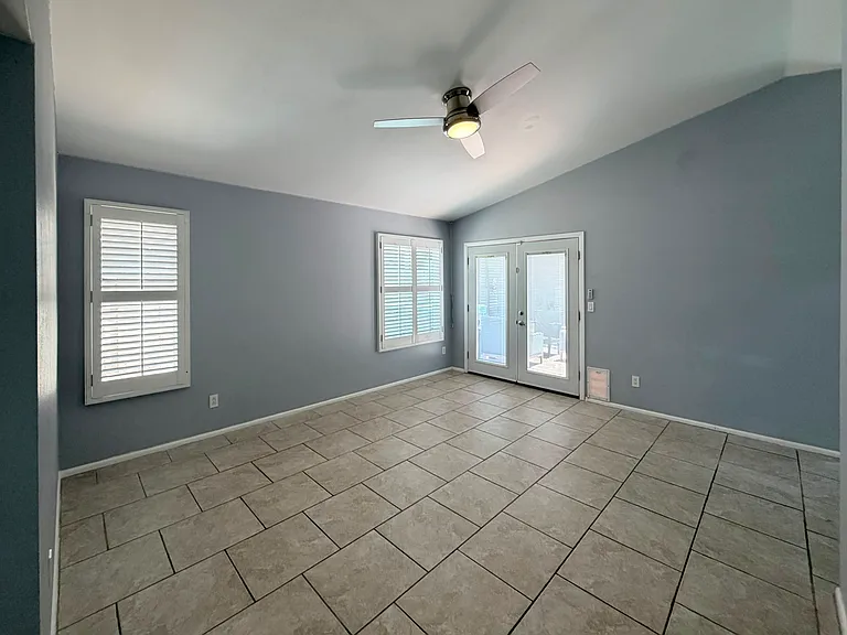 11815 N 65th Dr — Photo 4