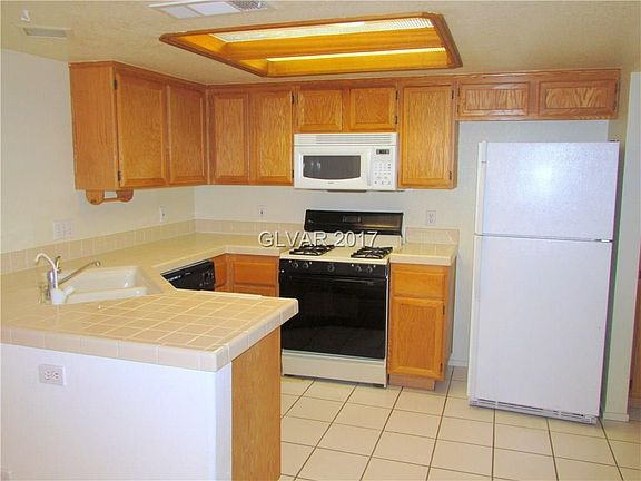 4th image of 1612 Desert Canyon Ct #0