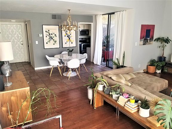 4th image of 1900 Vine St APT 402
