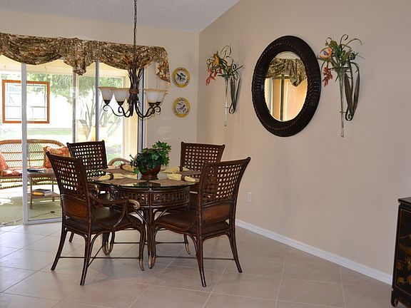 5th image of 1468 Highland Pl