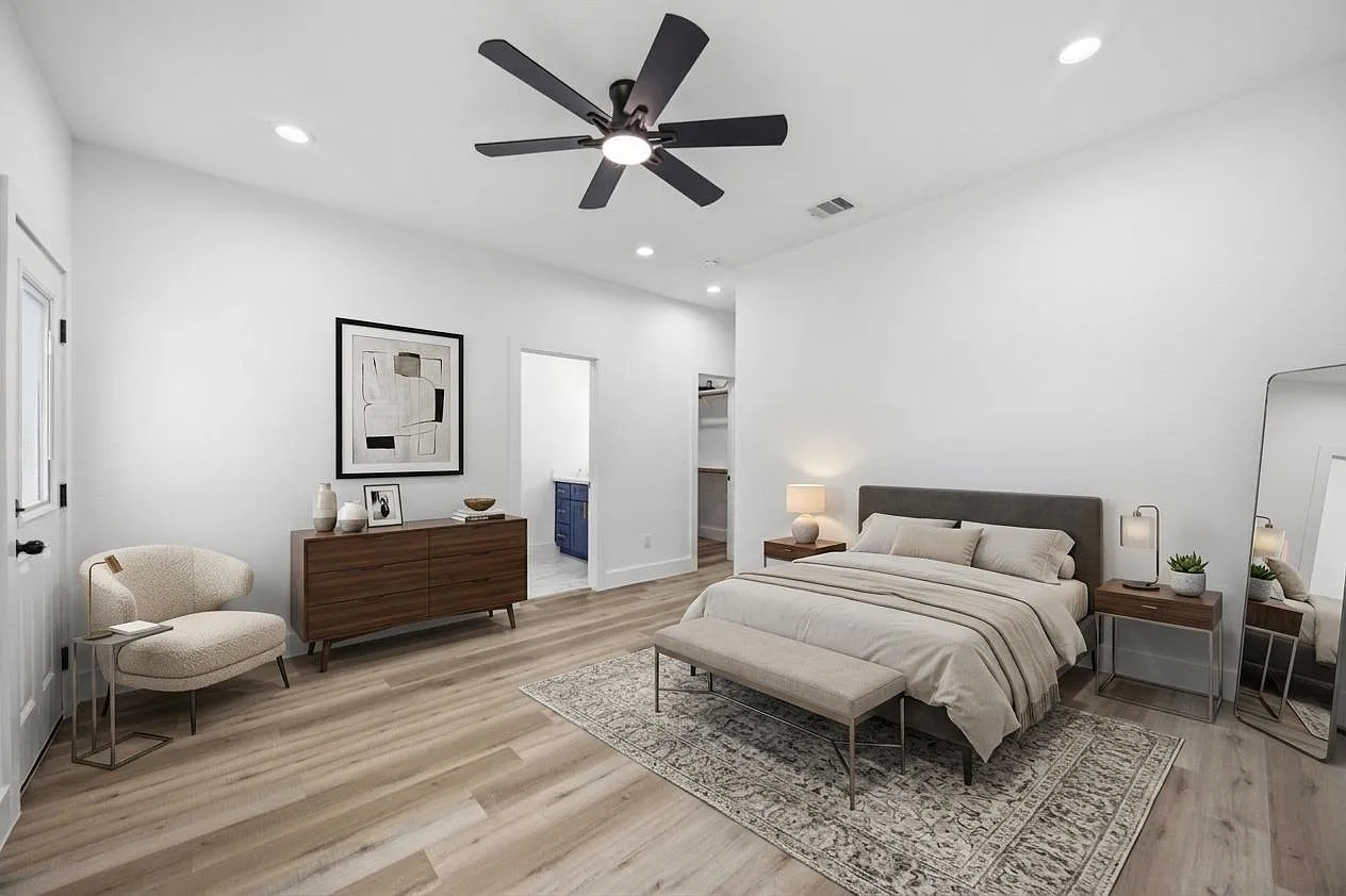 3 bed, 2.0 bath, 1300 sqft, $1,950 — Photo 3