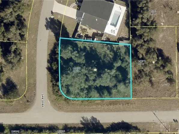 139 Preston St, Lehigh Acres, FL 33974