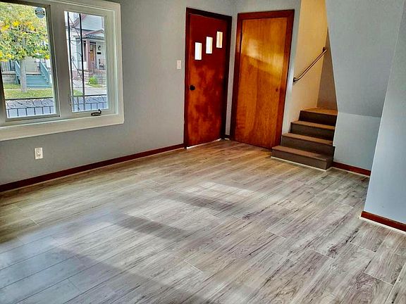 5th image of 93 Clay St #1