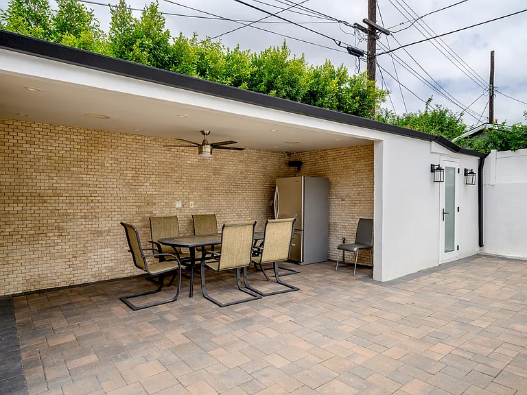 7851 Mary Ellen Ave — Photo 39