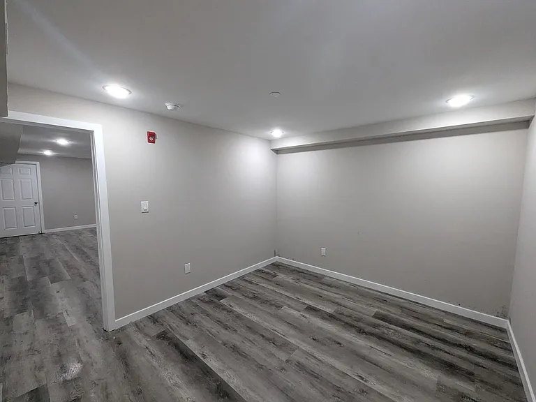4995 W Thompson St — Photo 21