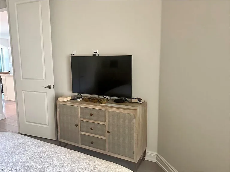9179 Cayman Dr — Photo 30