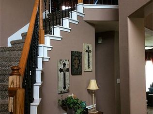 9802 King Arthur Ct, La Porte, TX 77571