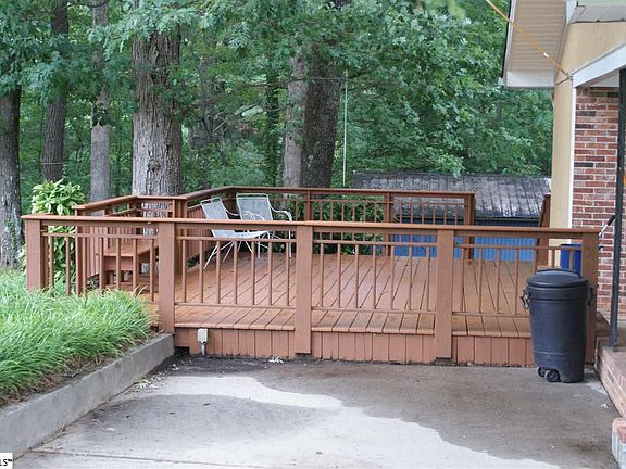 5th image of 112 Kimberly Dr