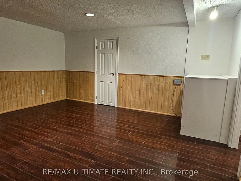 136 Rustic Rd #BASEMENT — Photo 13