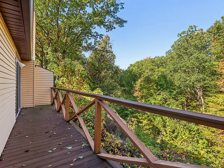 209 Greenbriar Ct — Photo 16