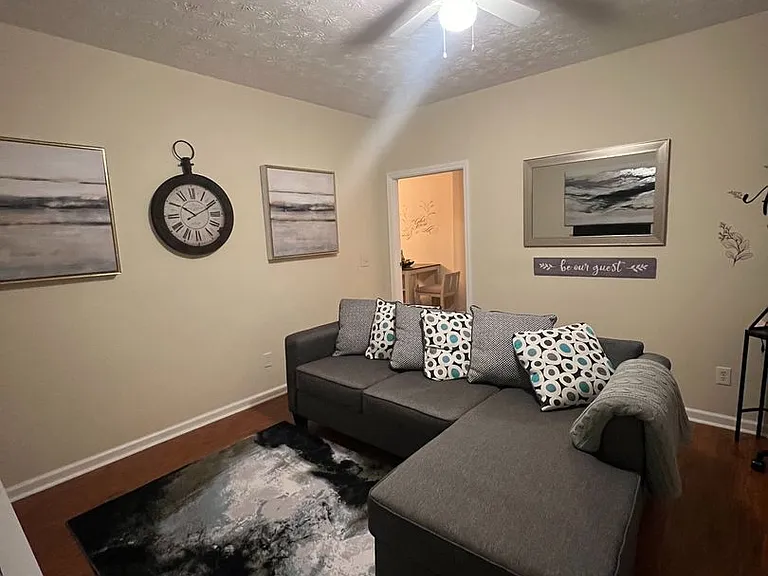 4030 Hill Station Ct — Photo 4