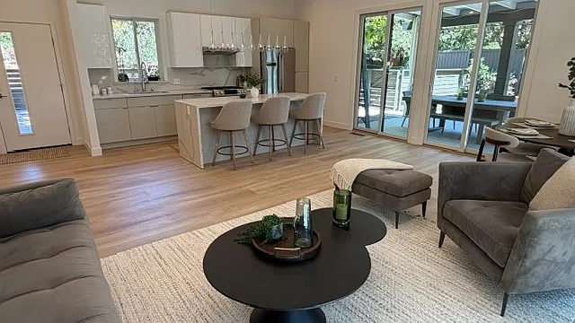 5 bed, 1900 sqft, $7,500 — Photo 3