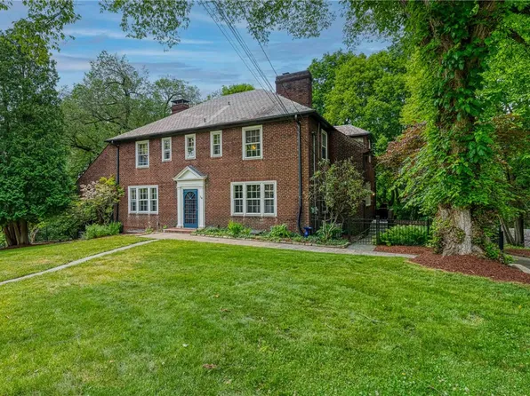 16 Winding Rd, Leetsdale, PA 15056