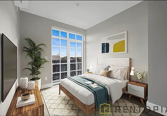 4th image of 2337 Bedford Ave #2H