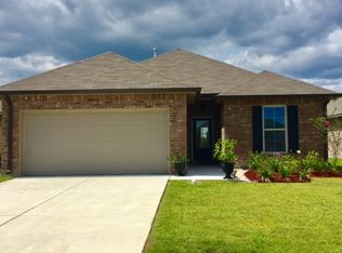 42442 Harborstone Ave, Prairieville, LA 70769