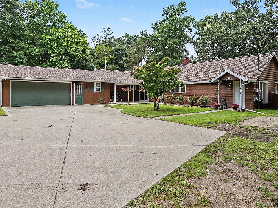 1st image of 732 Community Dr