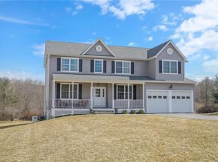 19 Wyndham Ln, Carmel, NY 10512