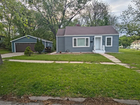 320 Howard Ave, Rockford, IL 61102