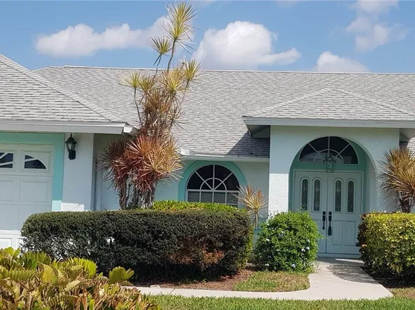 6800 Weatherby Ct, Naples, FL 34104