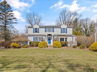 5 Orchard Ln, Berkeley Heights, NJ 07922