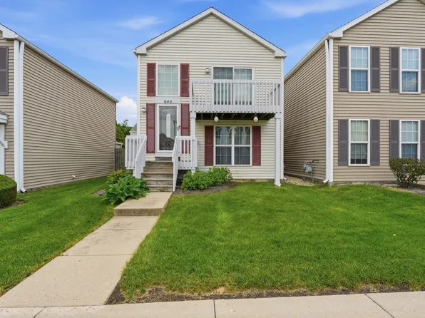 640 Four Seasons Blvd, Aurora, IL