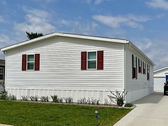 3rd image of 1001 S 10th St