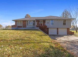 1705 N Jeter Rd, Raymore, MO 64083