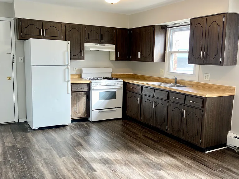 182 Mohawk Dr #3 — Photo 5