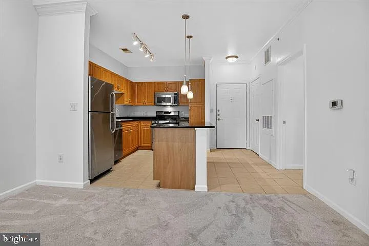 12945 Centre Park Cir #403 — Photo 5
