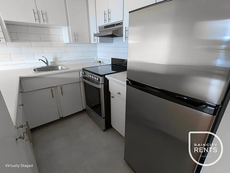 1550 Duchess Ave #407 — Photo 11