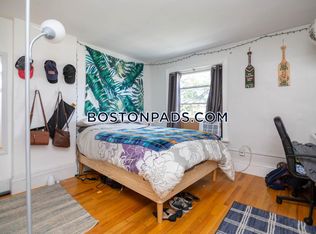 68 Hammond St #68J, Boston, MA 02120