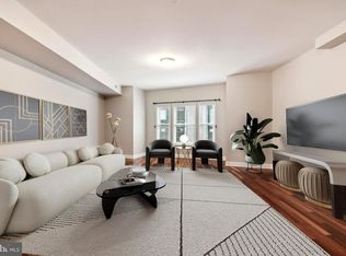 902 N 3rd St #B, Philadelphia, PA