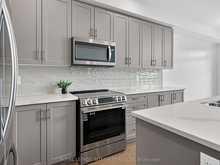 1132 Spoor St — Photo 10