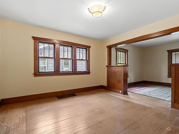 5th image of 29 Richards Pl