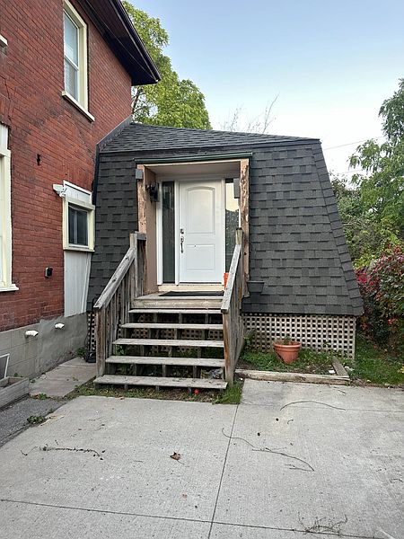 Peterborough Apartment for rent - 5 Bedrooms — photo 23